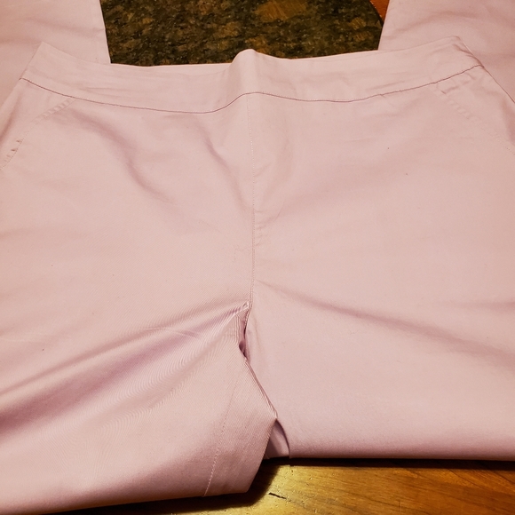 Signature  Collection - Picture 5 of 5